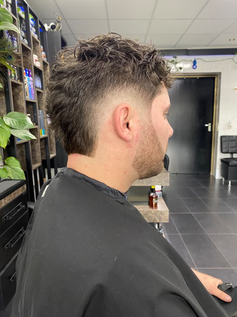 Coupe met textuur en baard